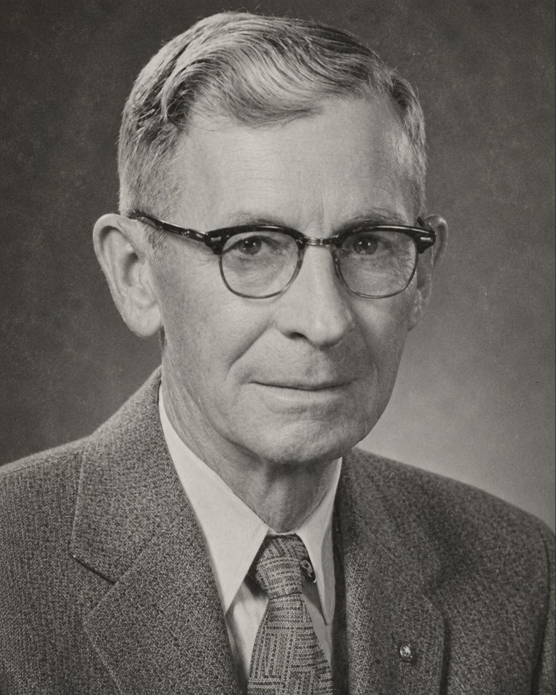 1941 Clyde Loomis